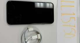 Mint
													Apple iPhone SE 3rd Gen 2022 - Unlocked, Midnight, 64 GB, A2595, photo 3 of 7