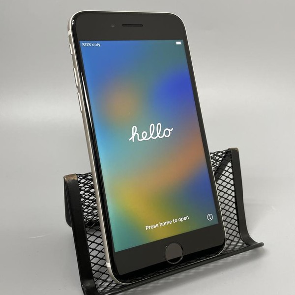 Apple iPhone SE 3rd Gen 2022 - Unlocked, 64 GB, Starlight, A2595