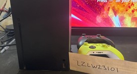 Mint
													Xbox Series X (2020) - Black, 1 TB, standard, photo 4 of 7