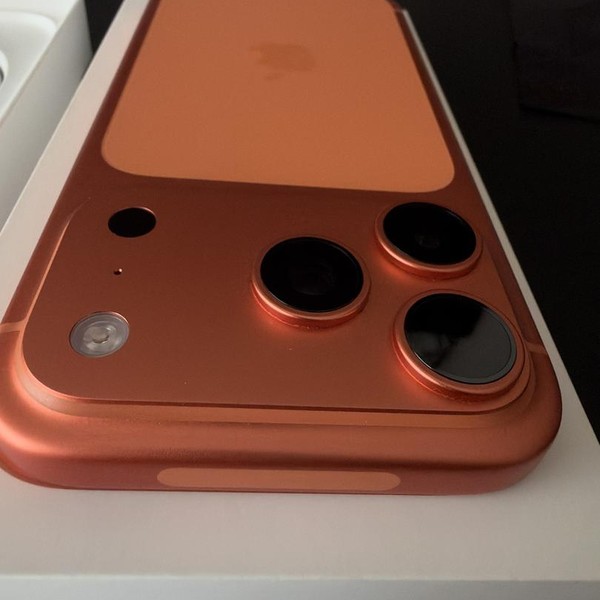 Apple iPhone 17 Pro - Unlocked, 256 GB, Cosmic Orange, A3256