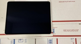 Mint
													Apple iPad Pro 12.9" 6th Gen 2022 - Unlocked, Silver, 256 GB, photo 1 of 17