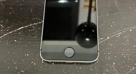Good
													Apple iPhone SE 1st Gen 2016 - Unlocked, Grey, 16 GB, A1662, photo 1 of 4