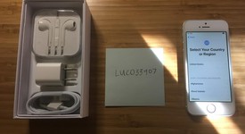 Good
													Apple iPhone SE 1st Gen 2016 - Verizon, Silver, 16 GB, A1662, photo 3 of 9