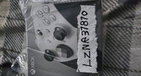 New
													Xbox Elite Wireless Controller Series 2 - Black & White, Core, photo 2 of 3