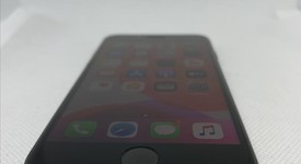 Mint
													Apple iPhone 7 - Unlocked, Black, 128 GB, A1660, photo 2 of 11