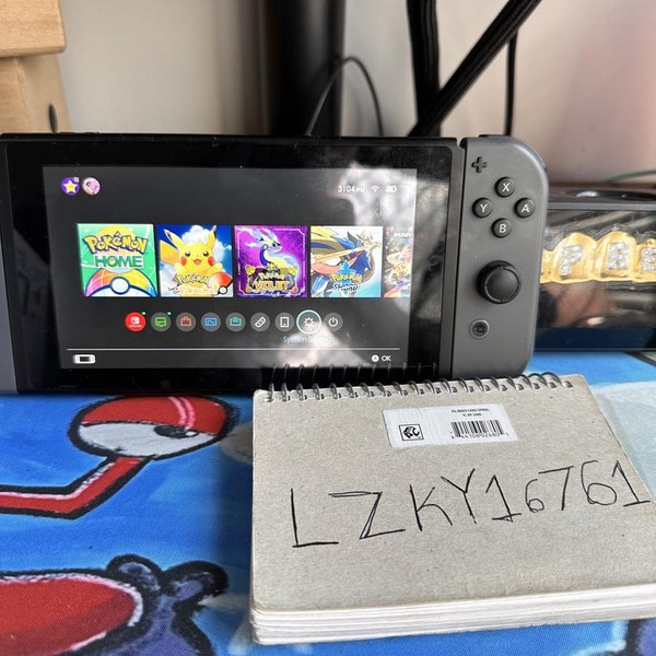 Nintendo Switch - 32 GB, Grey