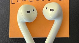 Used
													Apple AirPods 2nd Gen - Wireless Case, photo 5 of 5