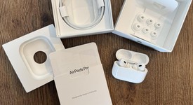 Used
													Apple AirPods Pro 2 - Lightning, photo 3 of 3