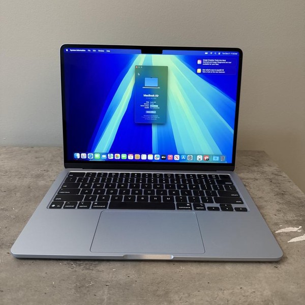 MacBook Air 2025 (M4) - 13 inch - 256 GB, Sky Blue, 16 GB, Apple M4