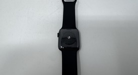 Good
													Apple Watch SE 1st Gen 40mm - Gray, A2351 - GPS, Aluminum, photo 2 of 6