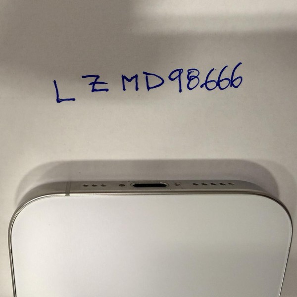 Apple iPhone 16 Pro - Unlocked, 256 GB, White, A3083