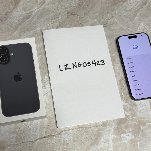 Apple iPhone 17 - Unlocked, 256 GB, Black, A3258