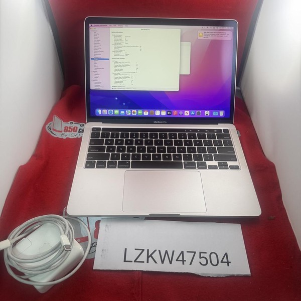 MacBook Pro 2020 - 13 inch - 256 GB, Gray, 8 GB, Apple M1