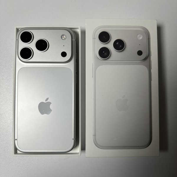 Apple iPhone 17 Pro - Unlocked, 512 GB, Silver, A3256