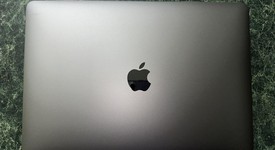 Good
													MacBook Air 2020 - 13" - I5, Silver, 512 GB, 8 GB, photo 2 of 11