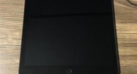 Good
													Apple iPad 8th Gen - Unlocked, Gray, 32 GB, A2428, photo 2 of 7