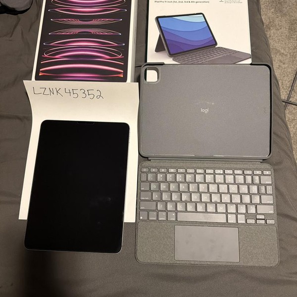 Apple iPad Pro 11 inch 4th Gen 2022 - Unlocked, Gray, 256 GB