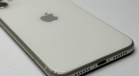 Good
													Apple iPhone 11 - Unlocked, White, 64 GB, A2111, photo 4 of 7