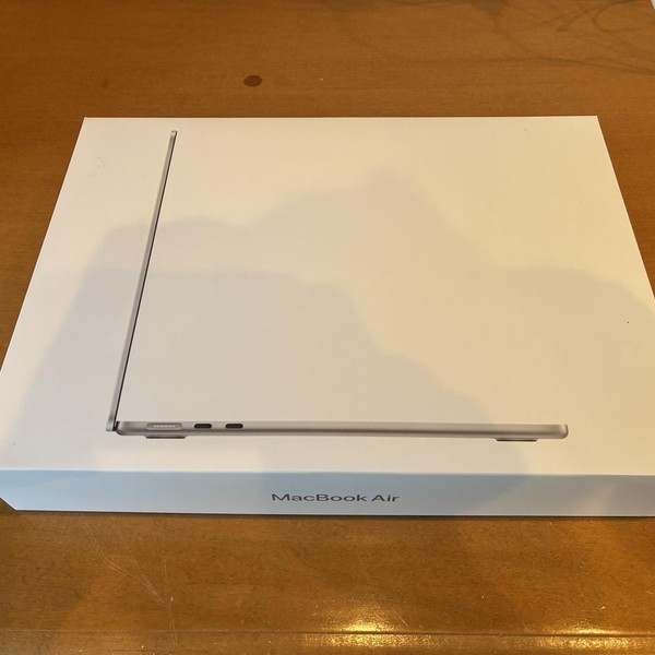 MacBook Air 2025 (M4) - 13 inch - 256 GB, Silver, 16 GB, Apple M4