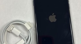 Mint
													Apple iPhone SE 3rd Gen 2022 - Unlocked, Midnight, 64 GB, A2595, photo 1 of 7