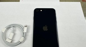 Mint
													Apple iPhone SE 3rd Gen 2022 - Unlocked, Midnight, 64 GB, A2595, photo 2 of 8