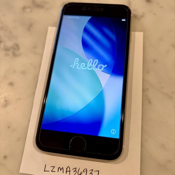 Apple iPhone SE 3rd Gen 2022 - Unlocked, 64 GB, Starlight, A2595