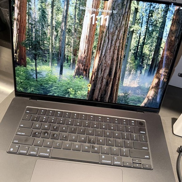 MacBook Pro 2024 - 16 inch - 1 TB, Space Black, 48 GB, Apple M4 Max 16-core