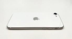 Fair
													Apple iPhone SE 2nd Gen 2020 - Straight Talk, White, 128 GB, A2275, photo 3 of 6