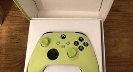 New
													Xbox Wireless Controller - Custom, Design Lab, photo 2 of 5