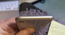 Mint
													Apple iPhone SE 3rd Gen 2022 - Unlocked, Starlight, 128 GB, A2595, photo 5 of 7