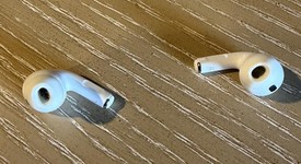 Used
													Apple AirPods Pro 2 - USB-C, photo 3 of 5