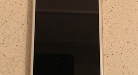 Good
													Apple iPhone 6 - Verizon, Gold, 16 GB, A1549, photo 1 of 8