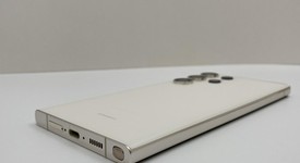 Good
													Samsung Galaxy S23 Ultra - Unlocked, Cream, 256 GB, 8 GB, SM-S918U1, photo 5 of 6