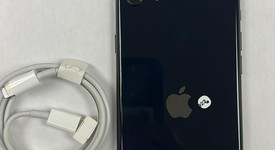 Mint
													Apple iPhone SE 3rd Gen 2022 - Unlocked, Midnight, 64 GB, A2595, photo 1 of 11