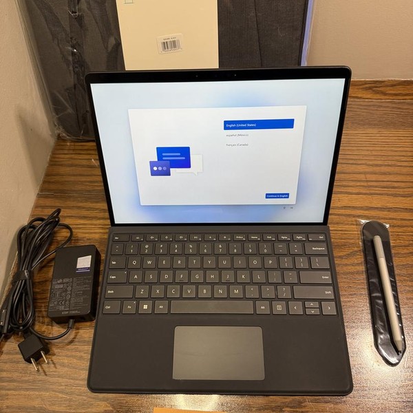 Microsoft Surface Pro X - 512 GB, Black, 16 GB, Microsoft SQ 2, GSM Unlocked