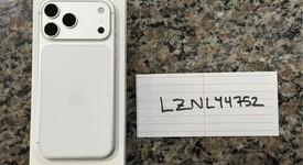 Good
													Apple iPhone 17 Pro Max - Unlocked, Silver, 2 TB, A3257, photo 5 of 7