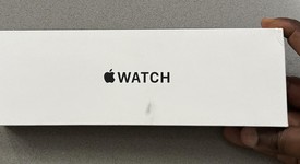 New
													Apple Watch SE 2nd Gen 44mm - Midnight, A2723 - GPS, Aluminum, photo 1 of 5