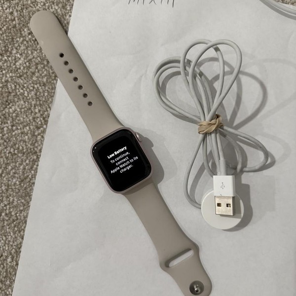 Apple Watch Series 9 41mm - Unlocked, Pink, A2982 - Cellular, Aluminum