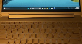 Mint
													Lenovo Yoga Laptop, photo 5 of 13