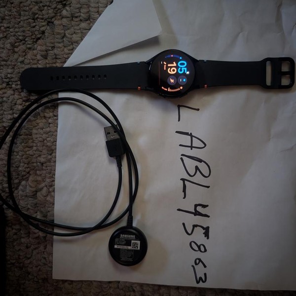 Samsung Galaxy Watch FE - Unlocked, Black, 40 mm