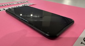 Good
													Apple iPhone SE 2nd Gen 2020 - Unlocked, Black, 64 GB, A2275, photo 5 of 13