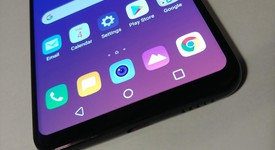 New
													LG V35 ThinQ - AT&T, Black, 64 GB, photo 5 of 10