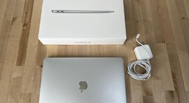 Good
													MacBook Air 2018 - 13" - I5, Silver, 128 GB, 8 GB, photo 1 of 15