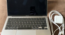 Good
													MacBook Air 2020 - 13" - I3, Silver, 256 GB, 8 GB, photo 3 of 9