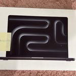New MacBook Pro 2024 - 14 inch - 1 TB, Space Black, 36 GB, Apple M4 Max 14-core
