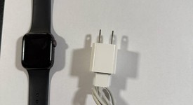 Good
													Apple Watch Series 5 40mm - Verizon, Gray, A2094 Cellular, Aluminum, photo 2 of 3
