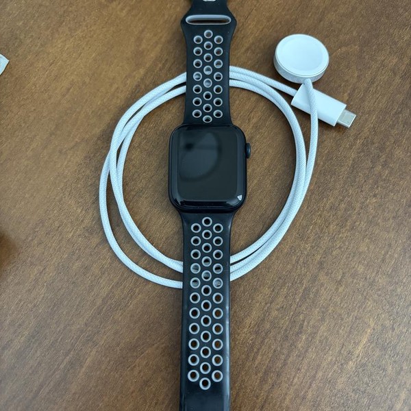 Apple Watch Series 9 45mm - Midnight, A2980 - GPS, Aluminum