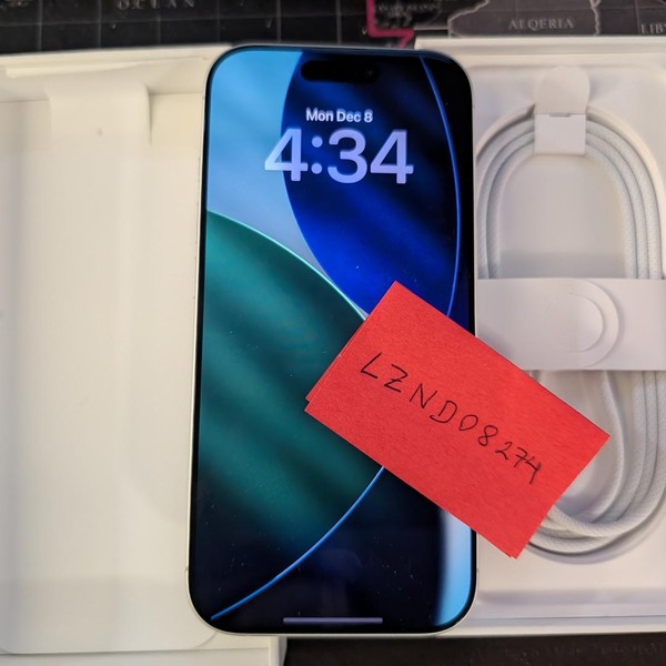 Apple iPhone 17 - AT&T, 256 GB, White, A3258