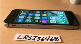 Good
													Apple iPhone SE 1st Gen 2016 - Verizon, Grey, 64 GB, A1662, photo 5 of 7