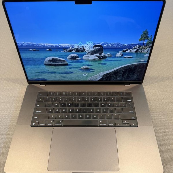 MacBook Pro Late 2023 (M3) - 16 inch - Apple M3 Max 16-core, Black, 2 TB, 64 GB, 40-core GPU